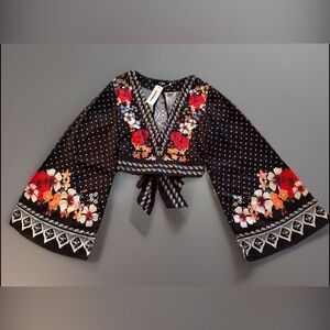 Black floral crop top